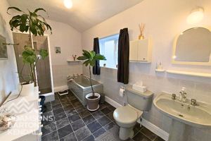 Photo 16- click for photo gallery